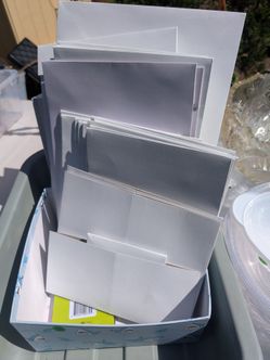 Gift boxes/bags