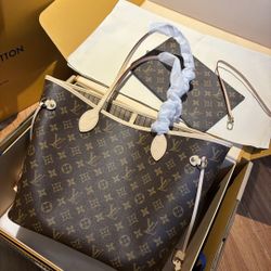 A classic women's large-capacity handbag