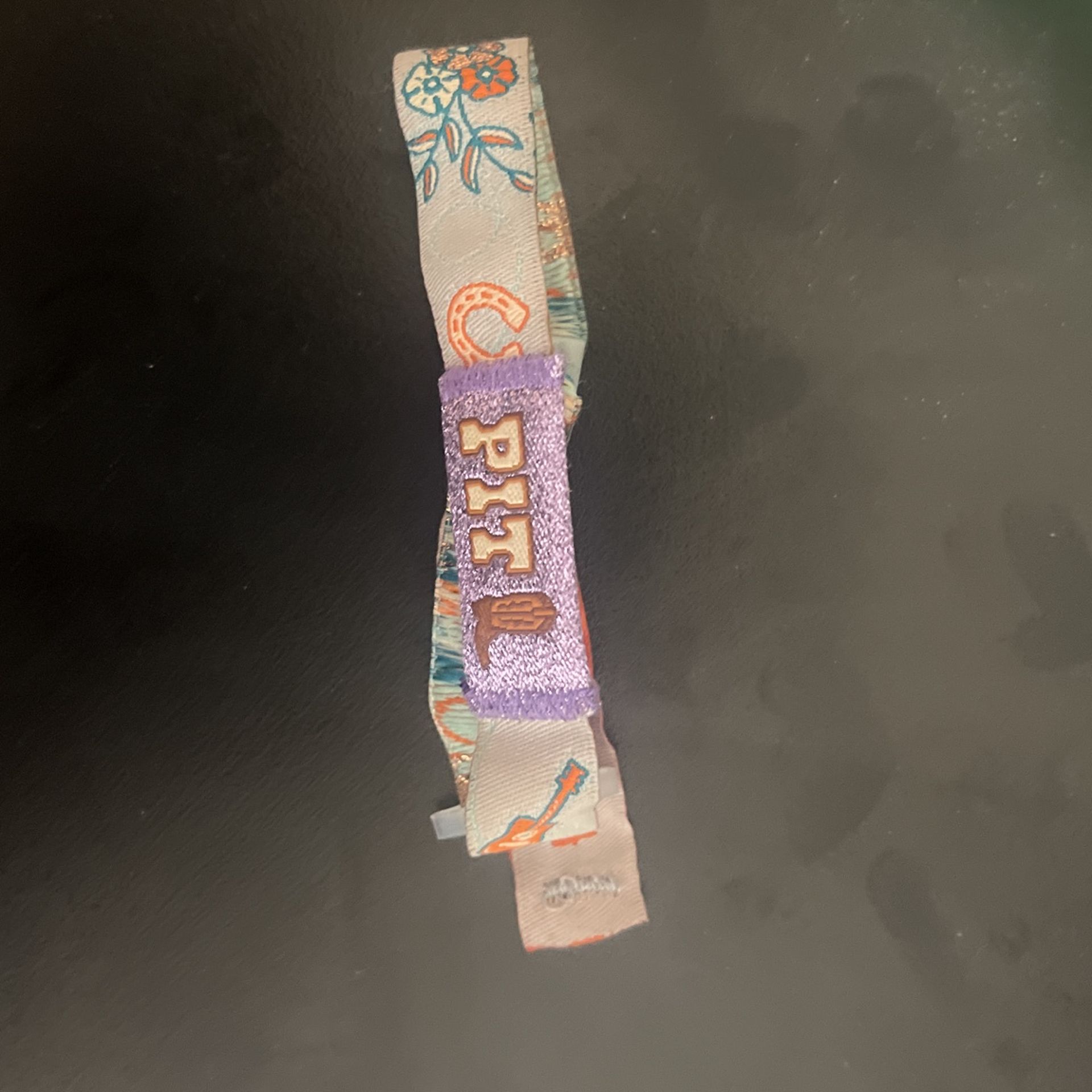 Pit passes General admission