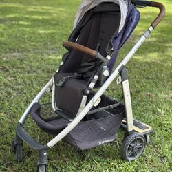 STROLLER & BASSINET Uppababy Cruz V2