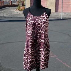 brand new ladies night gown pickup 2-11 pm rainbow/Charleston cash only read description 