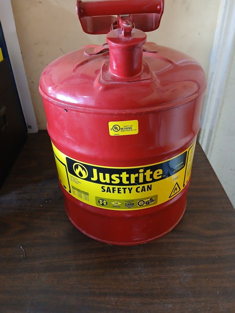Used Justright 5 Gallon Gas Can $30