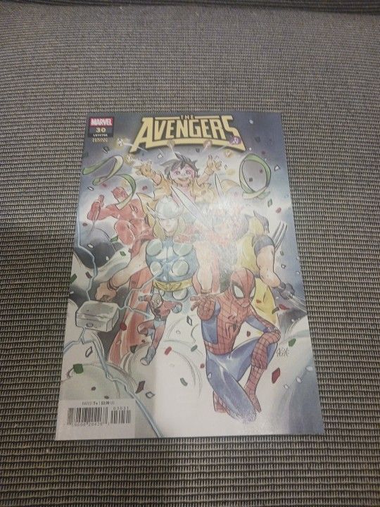 AVENGERS #30 PEACH MOMOKO VARIANT Marvel Comic Book 2025
