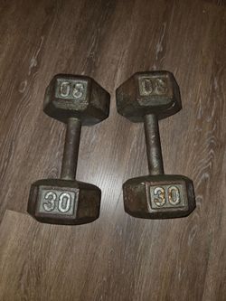 2 heavy duty 30lb dumbells