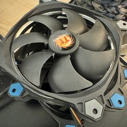 Thermaltake Tt-1425 Rgb Fans