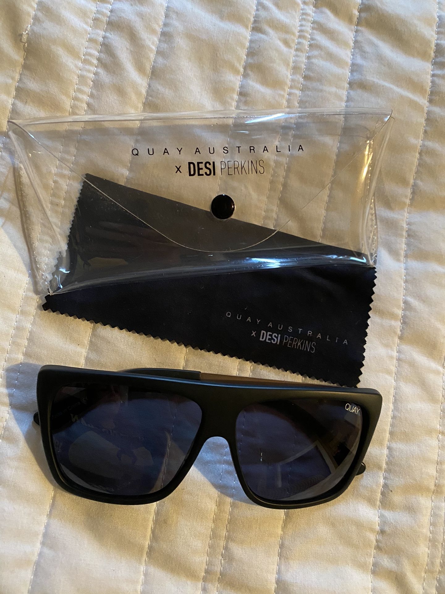DesiXQuay on the low II sunglasses