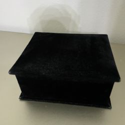 Jewelry Ring Holder Box
