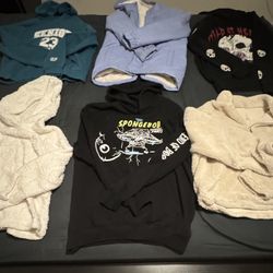 30+ Pieces Of Clothing, Hoodis Jackets, Leggings Shorts Pants From Old Navy, H&M Walmart Target Some Hoodies Are Spongebob Design