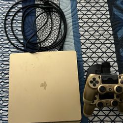 PS4 Slim Golden