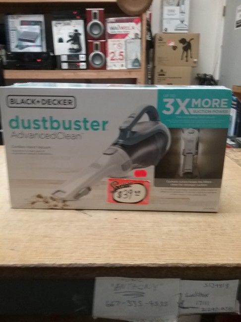 *BRAND NEW* BLACK+DECKER dustbuster AdvancedClean Cordless Handheld Vacuum (CHV1410L)