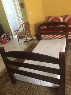 TWO TWIN BED WITH MATTRESS