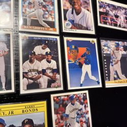 BASEBALL CARDS BIG LOT HUGE BINDER FULL OF BIG NAMES 