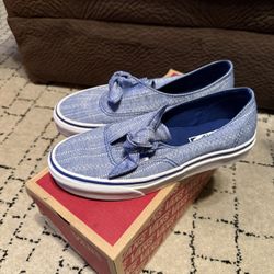 Vans Womens Size 6