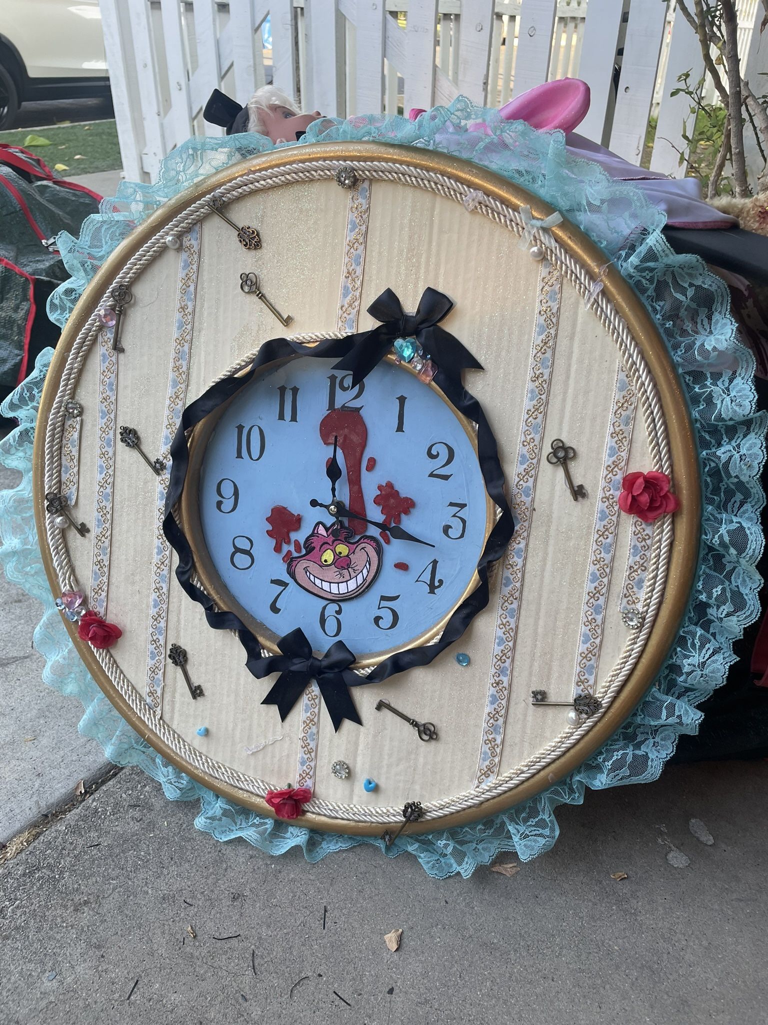 Hand Made Alice In Wonderland Halloween Clock Cheshire Cat