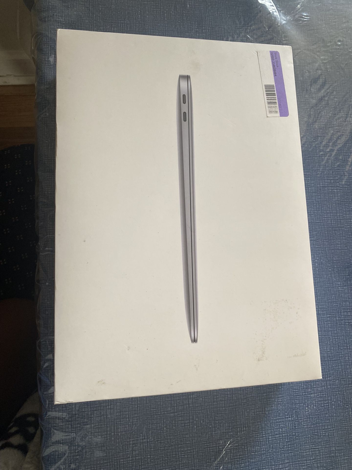 MacBook Air 13” 2020 M1 256gb 8RAM