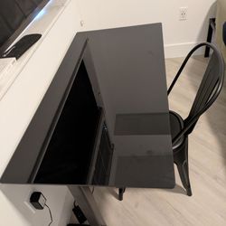 Innovar glass standing desk. Black. 48 inch.