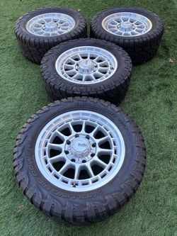 Chevy Silverado 2500 and 3500 rims and tires wheels