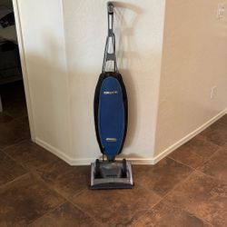 Vacuum Oreck 