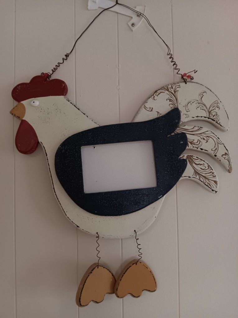 Picture Frame. Large Wooden Chicken Picture Frame