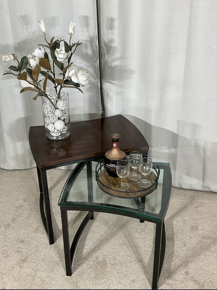 Elegant Nesting Tables / End Tables / Coffee Tables / Accent Tables 