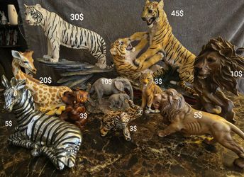 Animal sculptures and statues