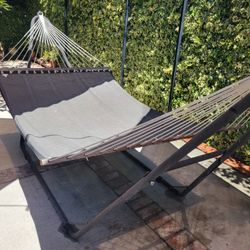 swing set black canvas