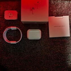 Apple AirPods Pro 2nd Generation with MagSafe Wireless Charging Case (USB‑C)