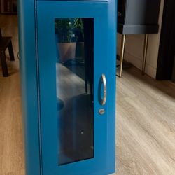 Bright & Unique 2 Shelfs Upcycled Cabinet