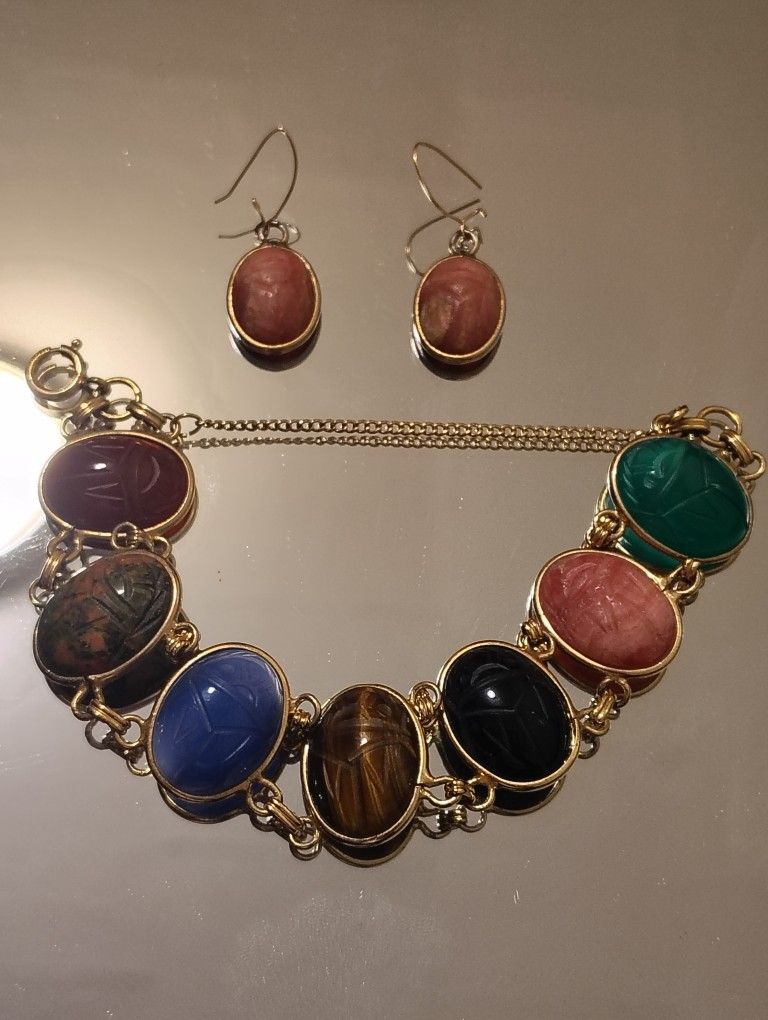 VINTAGE 12K GOLD FILLED CARVED GENUINE STONE SCARAB BRACELET 7.75 & matching pair of Scarab Beetle