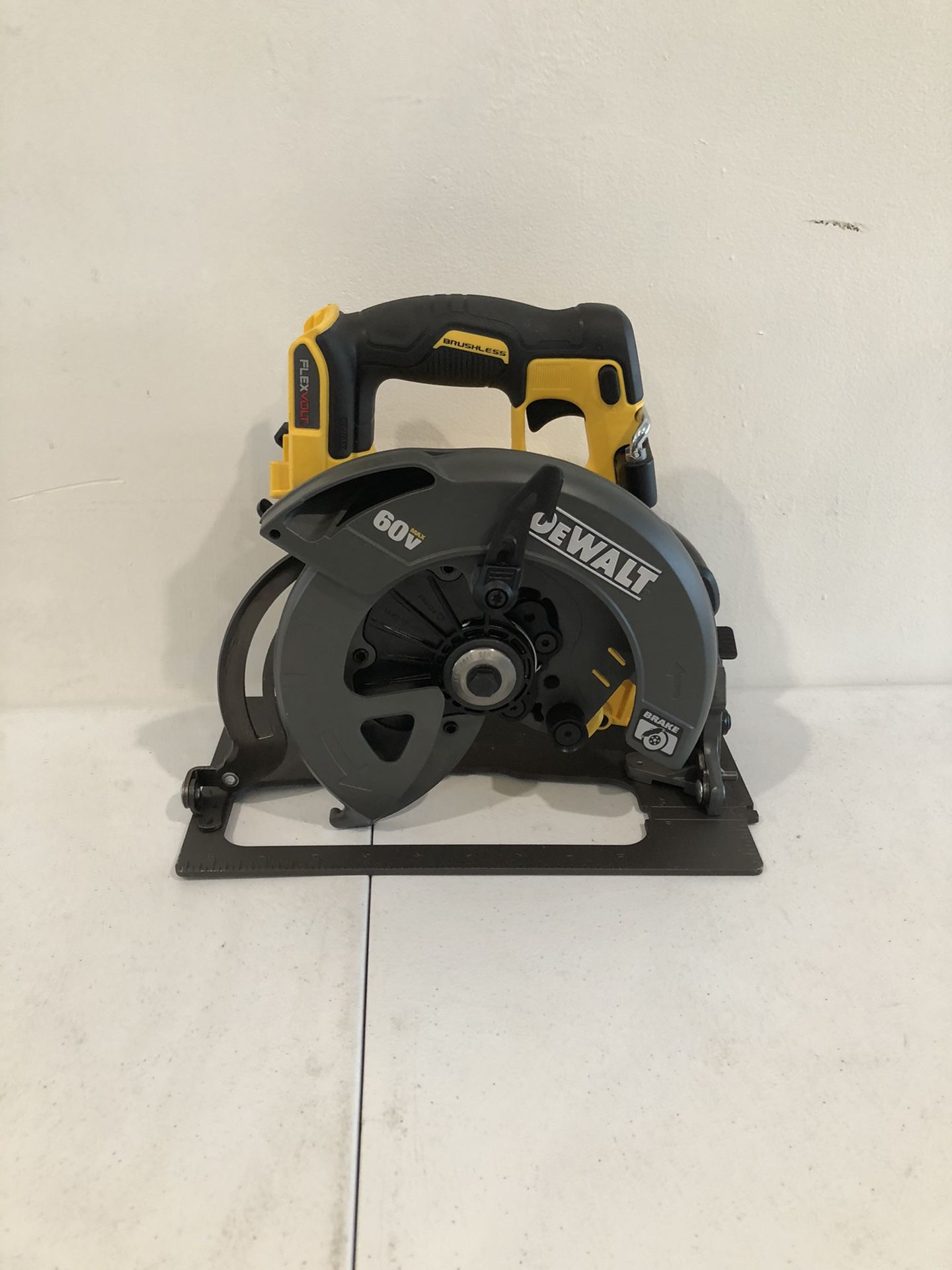 60 Volt Dewalt Circular Saw Cordless 60v Cordless Circular Saw