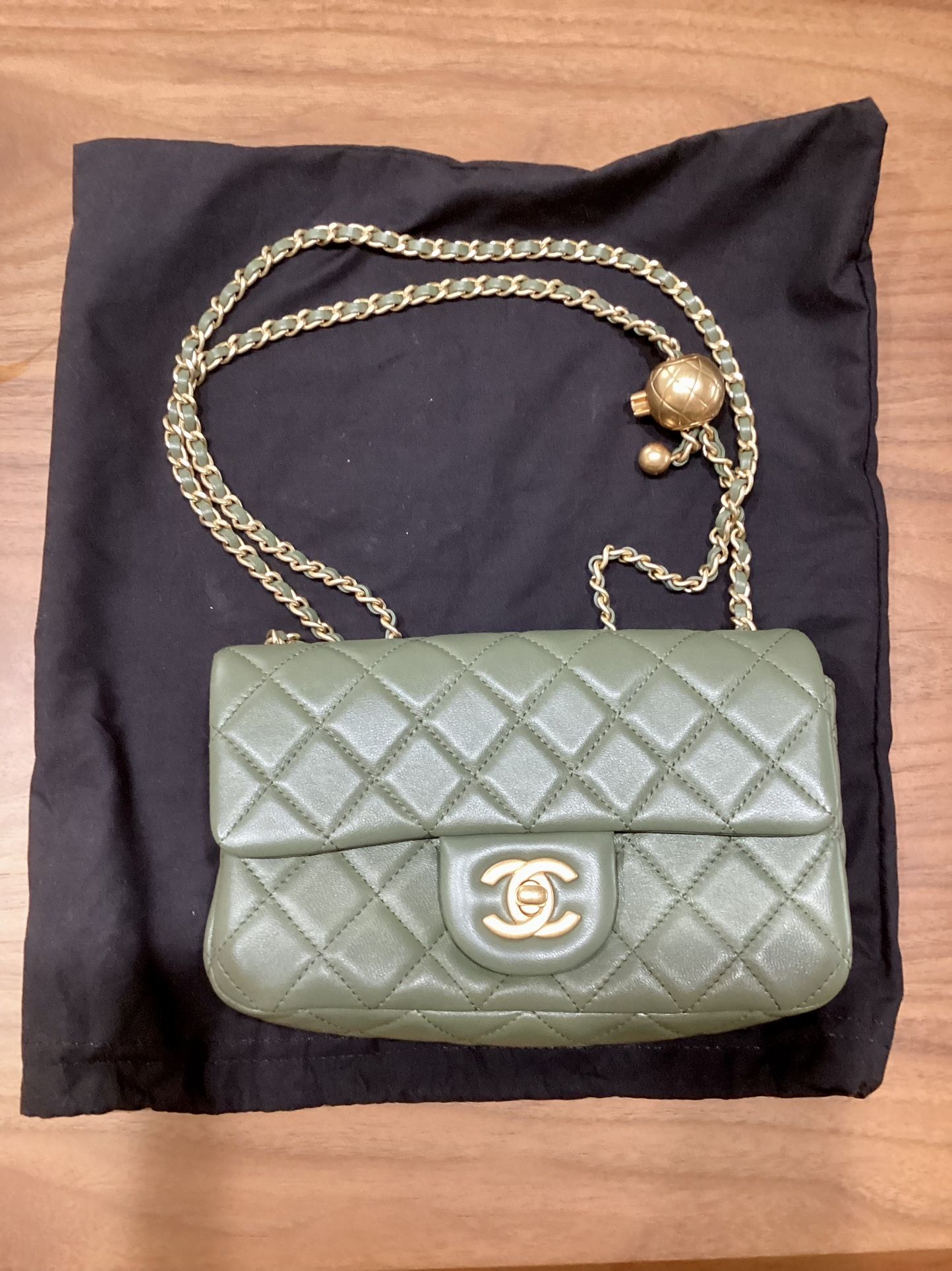 Chanel Pearl Crush Flap Bag – Quilted Green Lambskin with Gold Hardware
