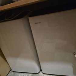 Toshiba 8,000 BTU portable Air Conditioner 