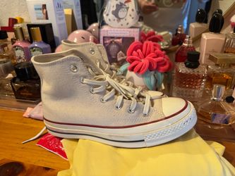 Nice new size 8 women’s