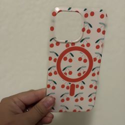 15 Pro Max MagSafe Case Used Once 