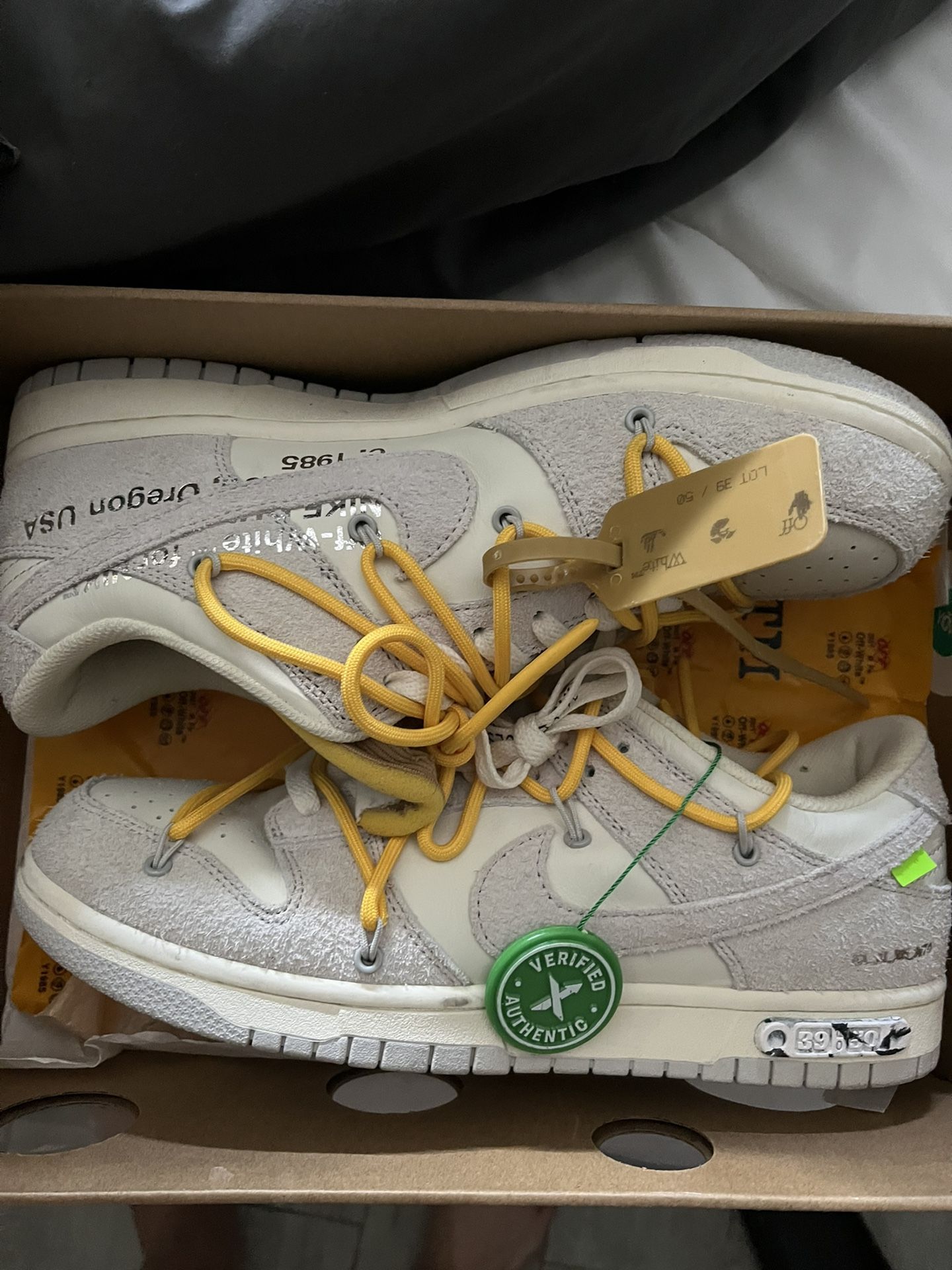 off white dunks with box