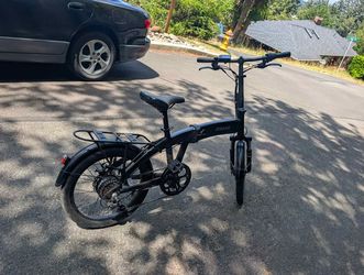 Populo Curve 20" Folding Electric Bike in shadow/matte black.