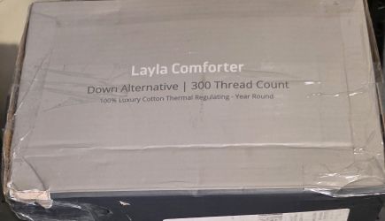 Layla Down Alternative Comforter 300 Thread Count
