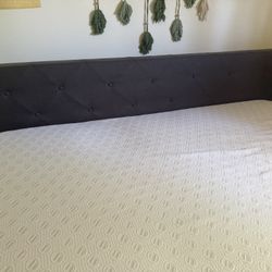 King Size Bed With Headboard