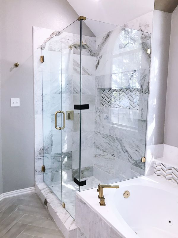 SHOWER DOORS / FOGGY WINDOWS / MIRRORS / TABLE TOPS for Sale in Dallas