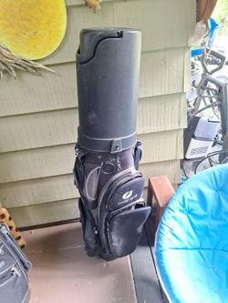 Cargo golf self contained travel golf bag