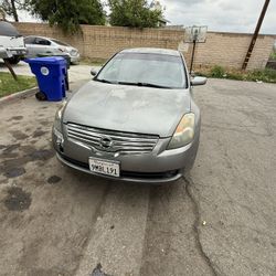 2009 Nissan Altima four-cylinder