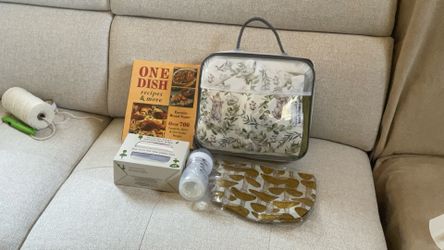 NEW: Baby Bundle Lounger Green Bunny Rabbit Print