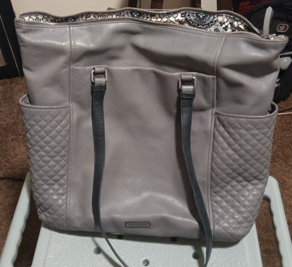 Vera Bradley Tote Bag.         $10