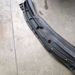 WIPER PLASTIC COVER 2010-2015 TOYOTA PRIUS REGULAR