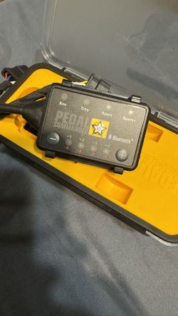 Pedal Commander For Mercedes Benz