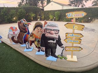UP party decorations