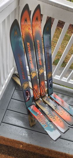 Custom Skis Rack Chair