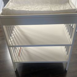 Changing table
