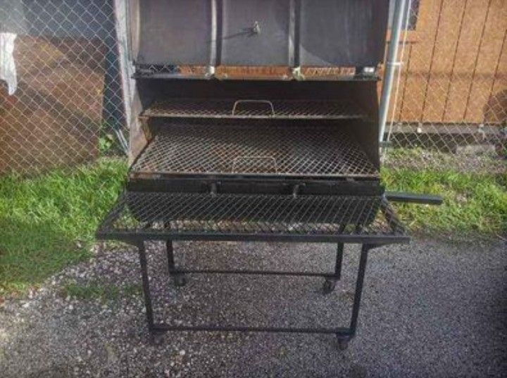 Barrel BBQ GRILL