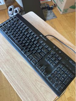 Corsair K55 RGB Gaming Keyboard + RGB Keyboard Pad – Excellent Condition